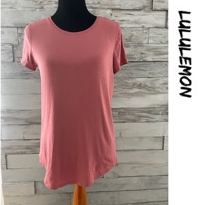 Lululemon shirt.